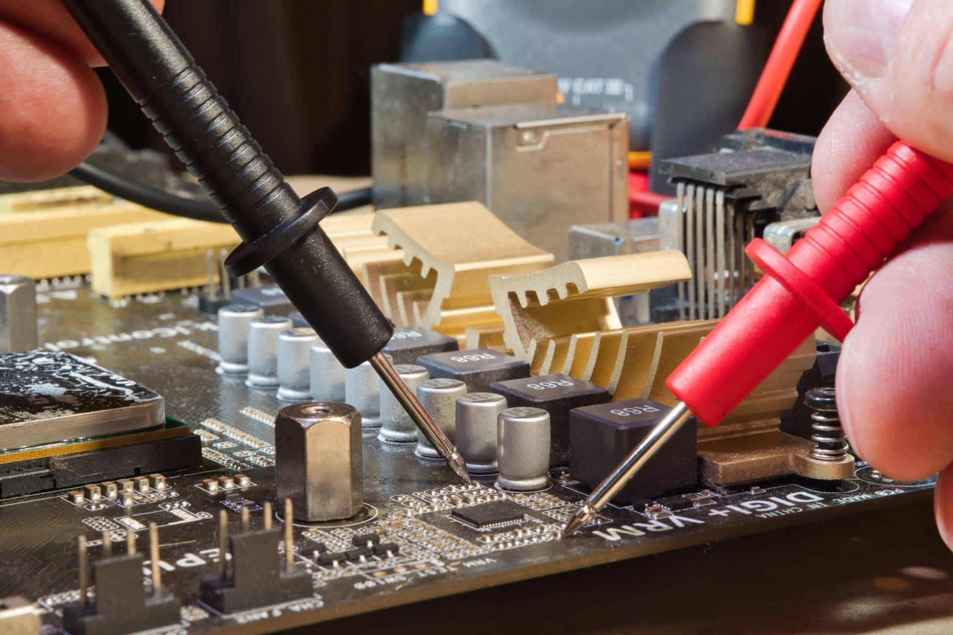 How To Spot Early Signs Of Motherboard Failure – The Lab